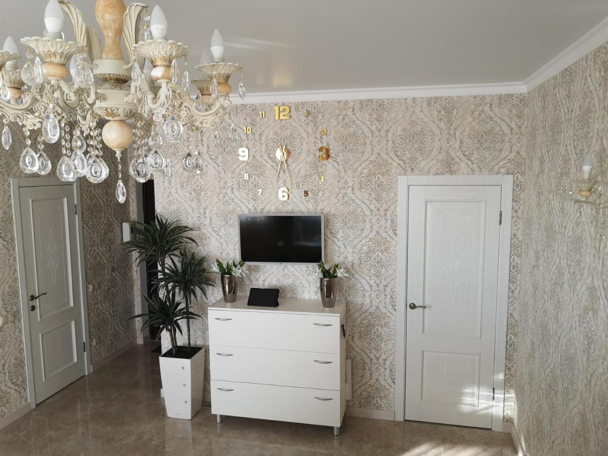Lux Apartment,10 Фонтана,До Моря 5 Минут Odessa Esterno foto