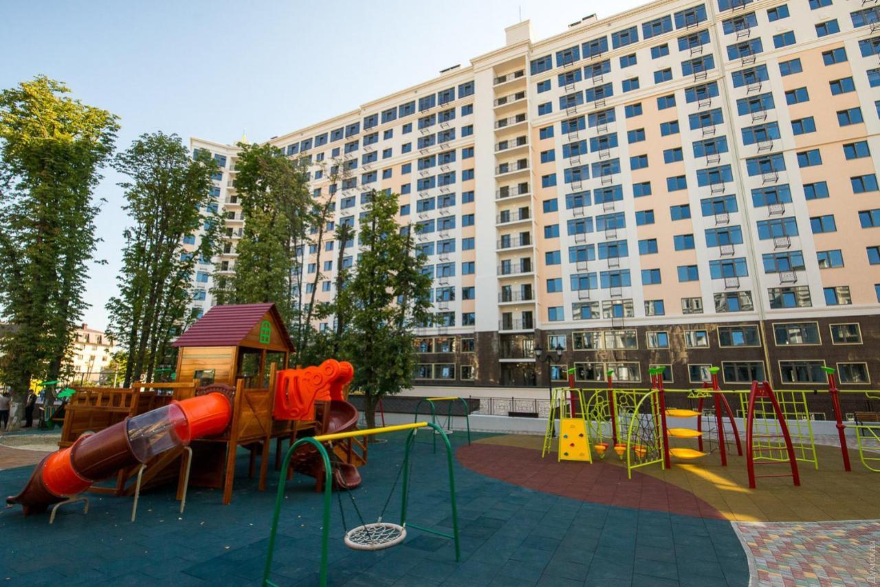 Lux Apartment,10 Фонтана,До Моря 5 Минут Odessa Esterno foto
